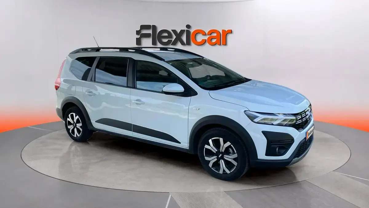 Usado Dacia Jogger Expression 110 CV (80 kW) 2023 Monovolumen