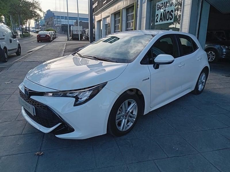 Usado Toyota Corolla Active 122 CV (89 kW) 2021 Blanco Berlina