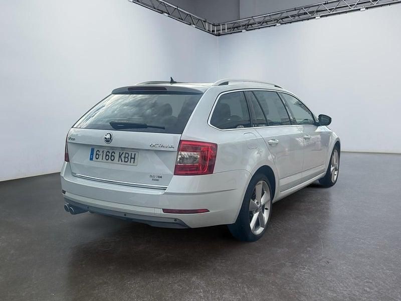 Brugt Skoda Octavia Style 150 HK (110 kW) 2017 Hvid Stationcar