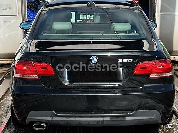 Negro Usado 2008 BMW 320 Coupe | 8500 € (Precio justo) - Imagen 1/2