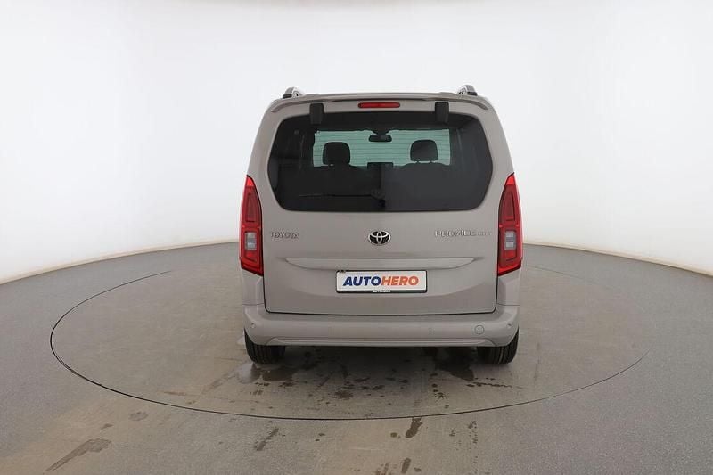 Usado Toyota Proace Verso City 110 CV (80 kW) 2021 Beige Familiar