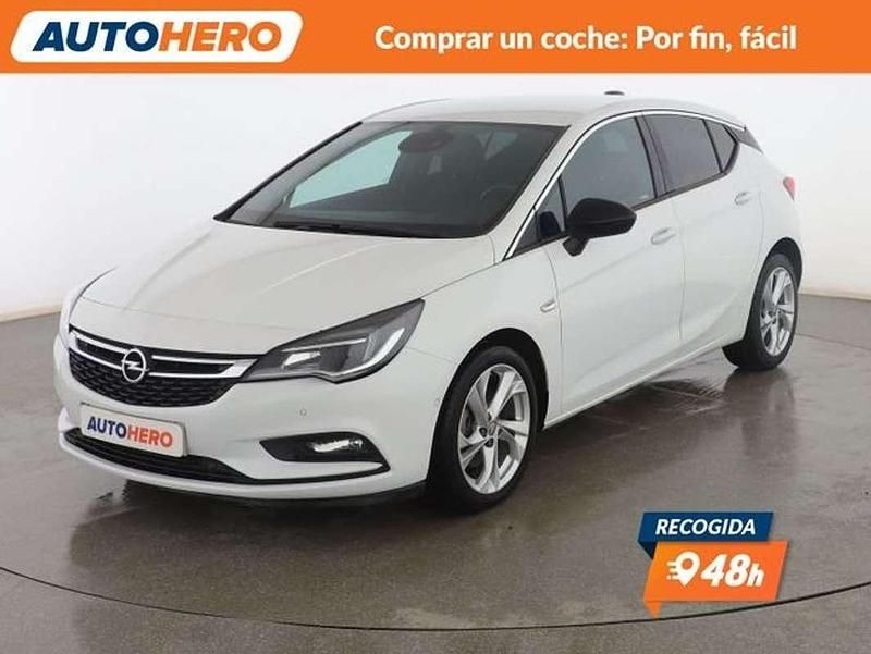 Usado Opel Astra Dynamic 136 CV (100 kW) 2017 Blanco Familiar