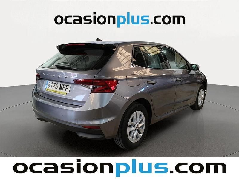 Usado Skoda Fabia Ambition 95 CV (69 kW) 2023 Gris Utilitario
