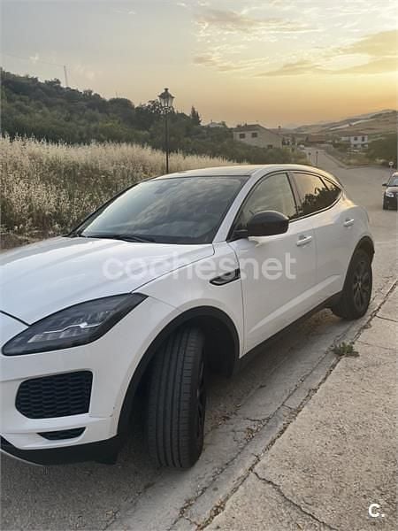 Usado Jaguar E-Pace R-Dynamic 150 CV (110 kW) 2019 Blanco SUV