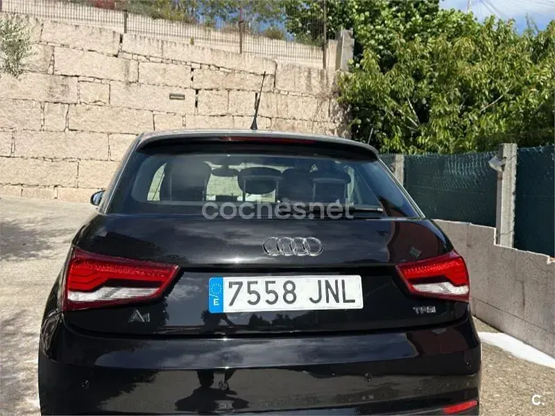 Usado Audi A1 Sportback 125 CV (91 kW) 2016 Negro Utilitario