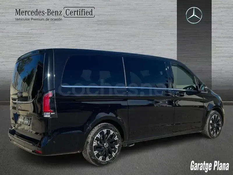 Usado Mercedes V250 Avantgarde 190 CV (139 kW) 2025 Negro Monovolumen