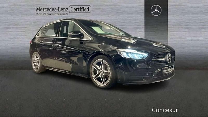 Usado Mercedes B200 150 CV (110 kW) 2025 Negro Monovolumen