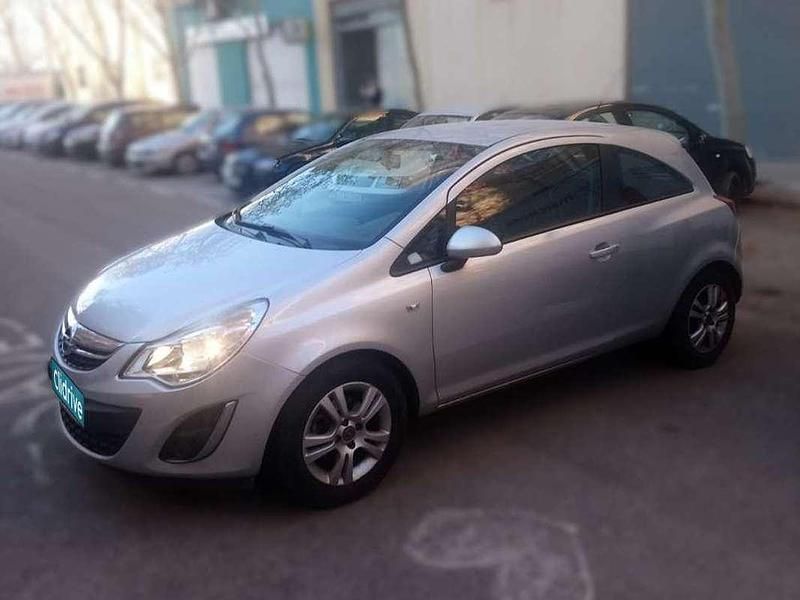 Usado Opel Corsa 86 CV (63 kW) 2012 Gris Utilitario