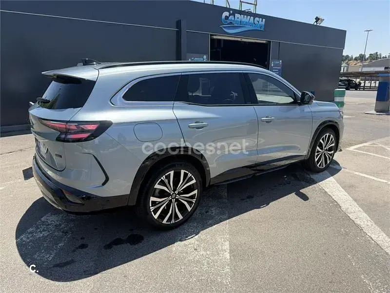 Usado Renault Espace Iconic 200 CV (147 kW) 2025 Gris / plata SUV