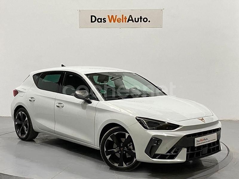 Blanco Usado 2025 Cupra Leon Berlina | 26.500 € (Buen precio) - Imagen 1/4