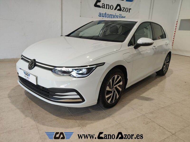 Blanco Nuevo 2025 VW Golf VIII Match | 29.900 € (Super precio) - Imagen 1/4