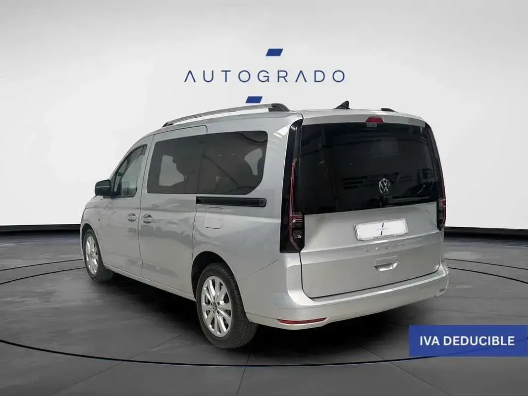 Usado VW Caddy Maxi 113 CV (83 kW) 2023 Gris Monovolumen