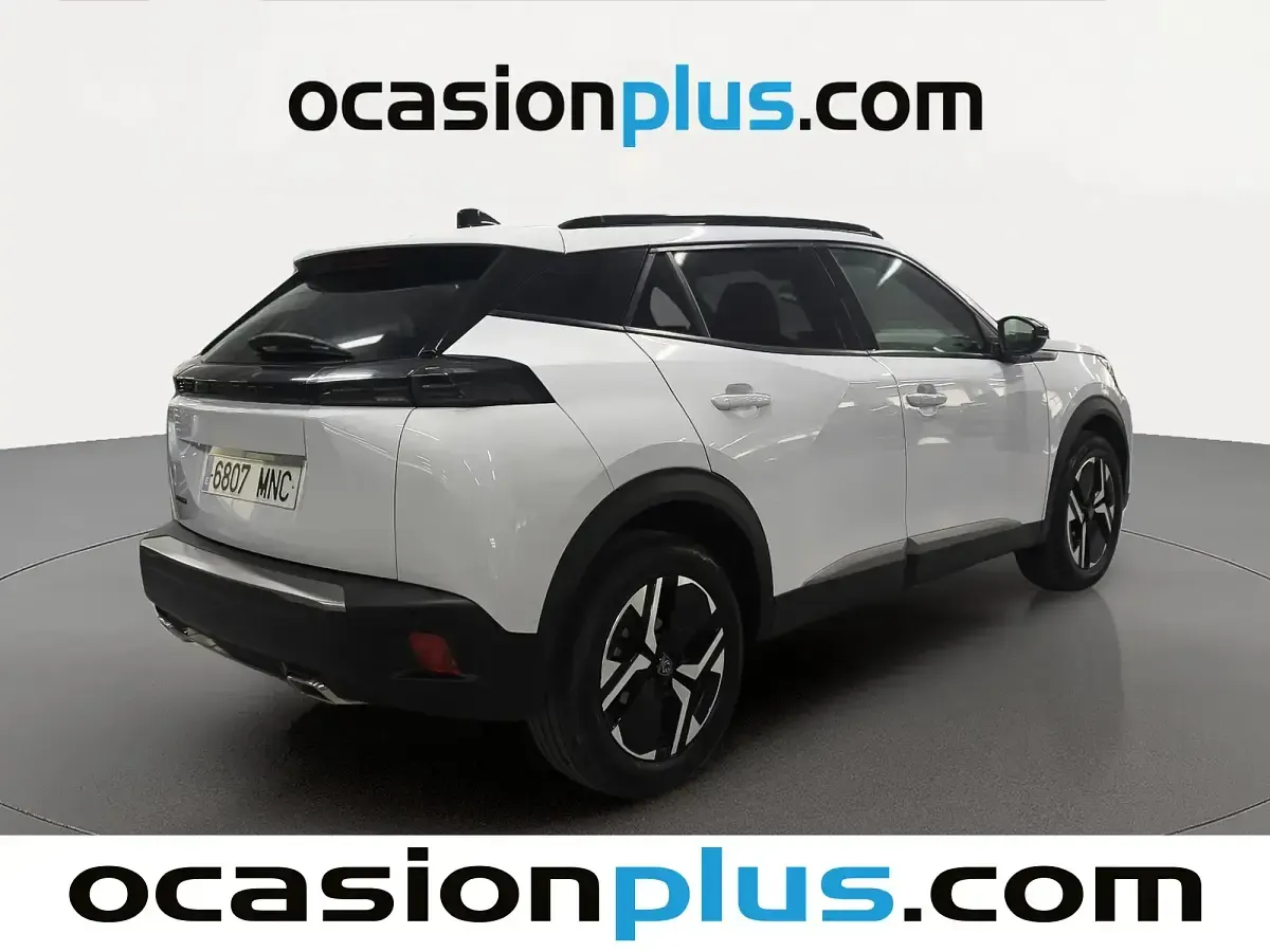 Usado Peugeot 2008 Allure 130 CV (95 kW) 2024 Blanco SUV