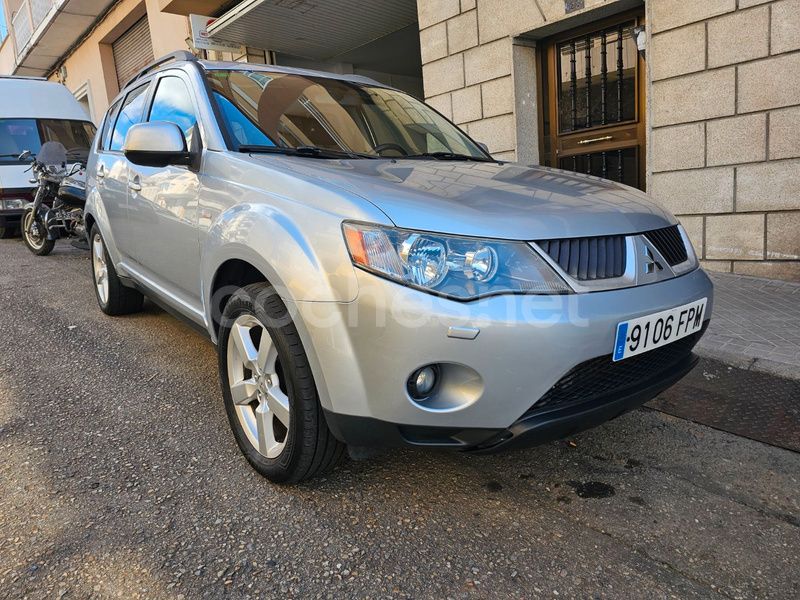 Gris / plata Usado 2007 Mitsubishi Outlander SUV | 6400 € (Precio justo) - Imagen 1/4
