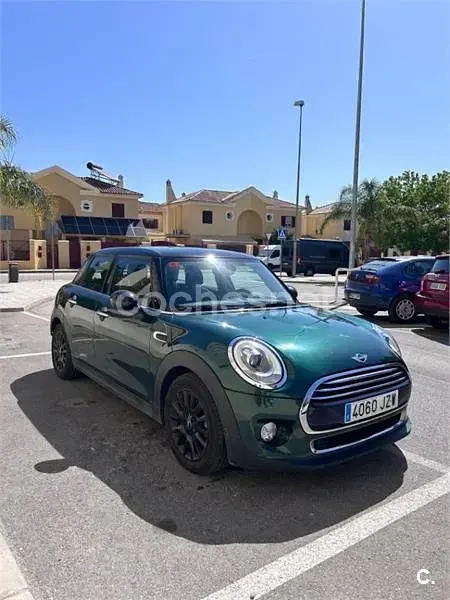 Usado Mini Cooper D 116 CV (85 kW) 2017 Verde Utilitario