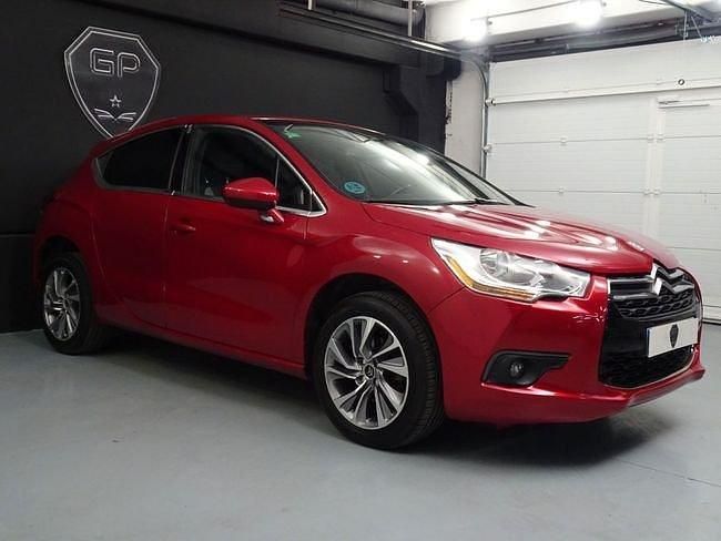 Usado DS Automobiles DS4 Style 120 CV (88 kW) 2013 Granate