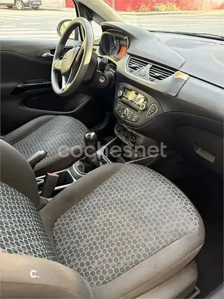 Usado Opel Corsa Selective 90 CV (66 kW) 2016 Blanco Utilitario