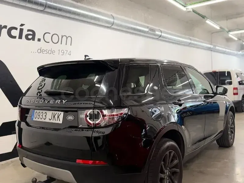 Usado Land Rover Discovery Sport HSE Luxury 180 CV (132 kW) 2015 Negro SUV