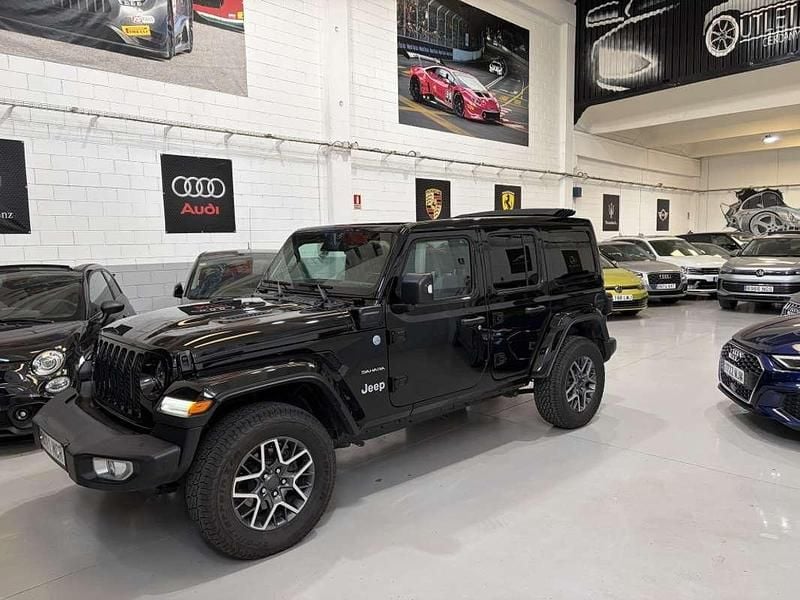 Usado Jeep Wrangler Unlimited Sahara 381 CV (280 kW) 2022 Negro SUV