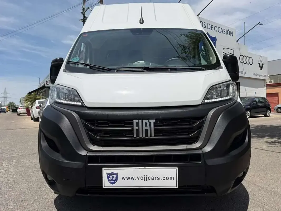 Usado Fiat Ducato 139 CV (102 kW) 2023 Blanco Van