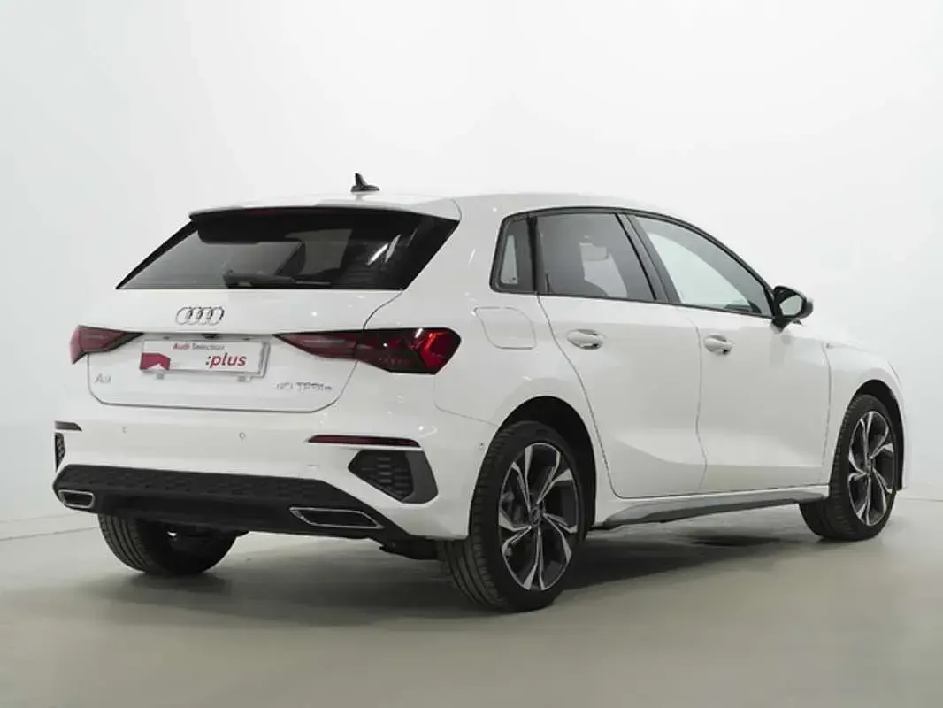 Usado Audi A3 Sportback e-tron 204 CV (150 kW) 2024 Blanco Utilitario
