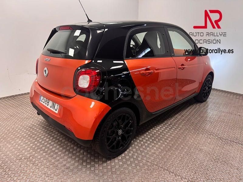 Usado Smart ForFour Passion 71 CV (52 kW) 2016 Naranja Utilitario
