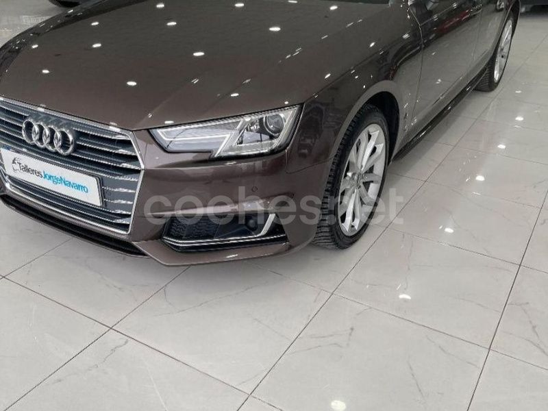 Gris / plata Usado 2017 Audi A4 Sport Berlina | 19.500 € (Caro) - Imagen 1/4