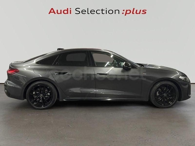 Usado Audi A5 204 CV (150 kW) 2025 Gris / plata Berlina