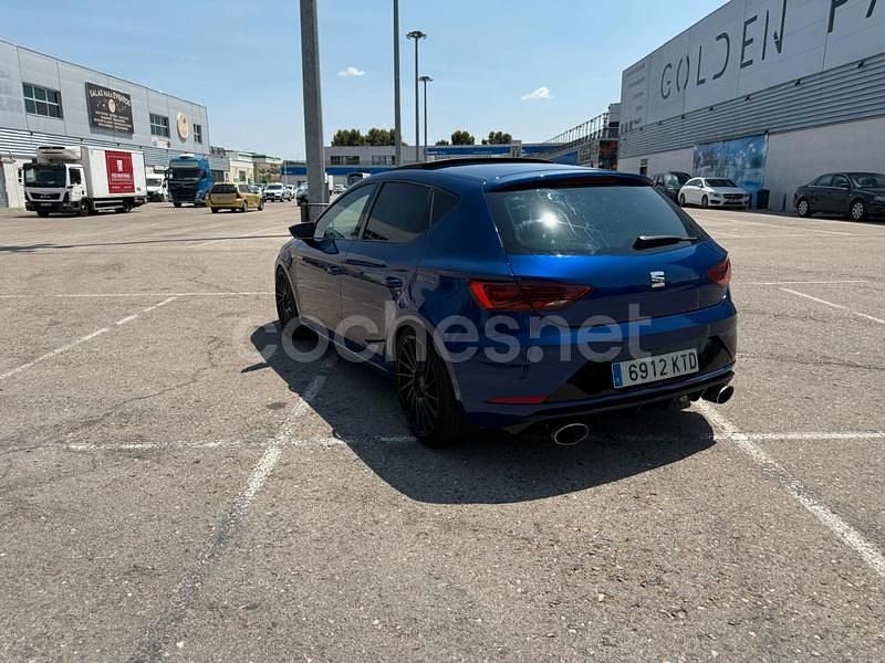 Usado Seat Leon FR 190 CV (139 kW) 2019 Azul Berlina