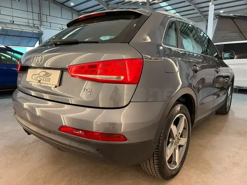 Usado Audi Q3 150 CV (110 kW) 2016 Gris / plata SUV