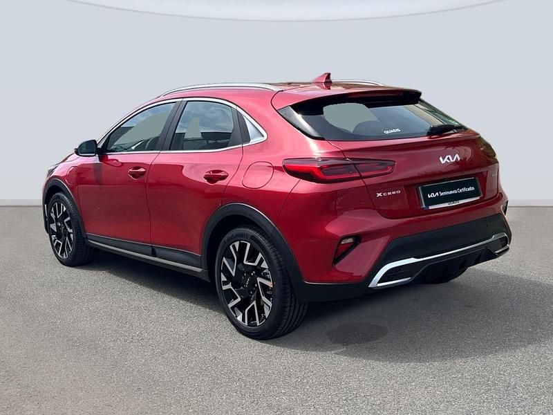 Usado Kia XCeed 141 CV (103 kW) 2024 Blue flame (b3l) SUV