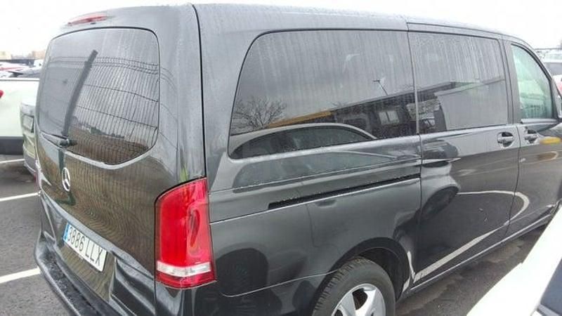 Usado Mercedes V220 Avantgarde 163 CV (119 kW) 2020 Gris / plata Monovolumen