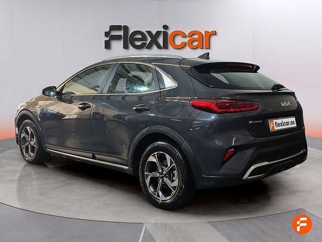 Usado Kia XCeed 120 HP (88 kW) 2024 Cinzento SUV
