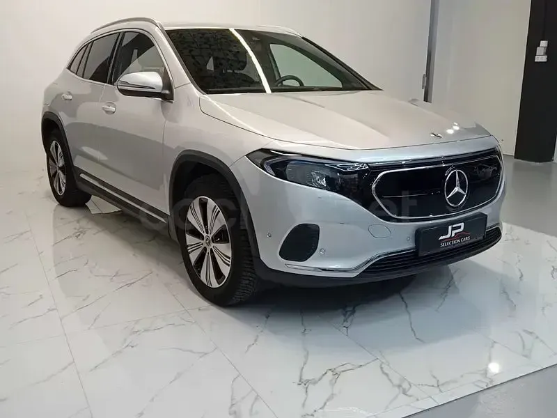 Usado Mercedes EQA250 139 kW (190 CV) 2023 Eléctrico SUV