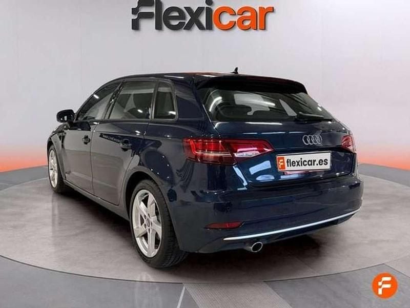 Usado Audi A3 Sportback 116 CV (85 kW) 2017 Azul Utilitario