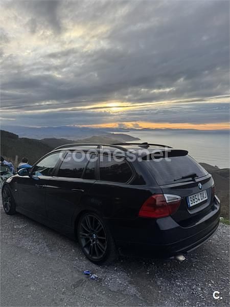 Usado BMW 320 163 CV (119 kW) 2006 Negro Familiar