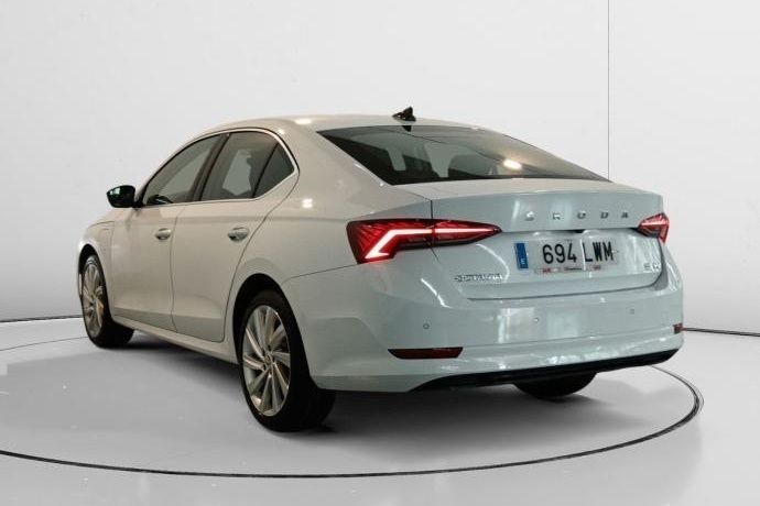 Usado Skoda Octavia Ambition 204 CV (150 kW) 2022