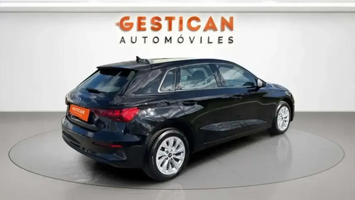 Usado Audi A3 Sportback S-Line 204 CV (150 kW) 2022 Negro Utilitario