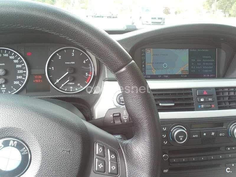 Begagnad BMW 320 163 HK (119 kW) 2007 Svart Sedan