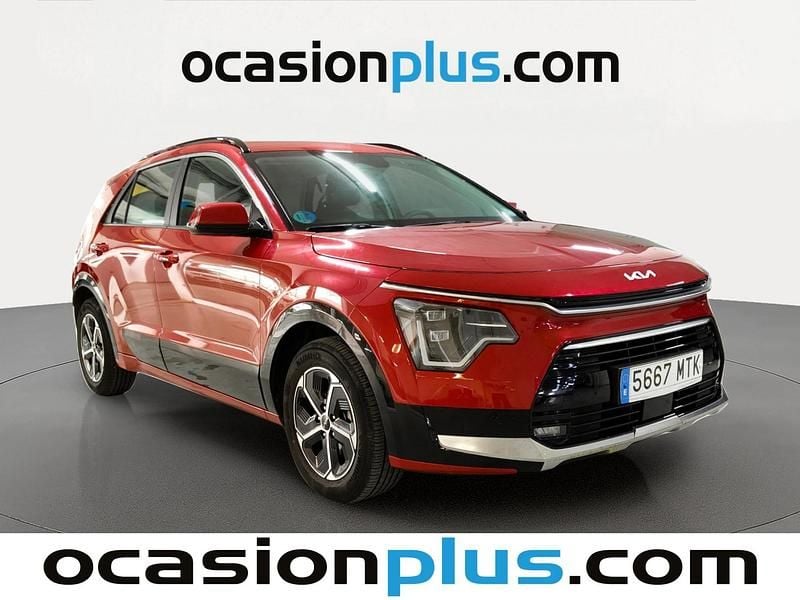 Usado Kia Niro 141 HP (103 kW) 2024 Vermelho SUV