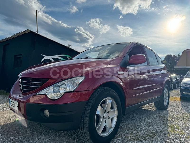 Usado Ssangyong (KGM) Actyon 141 CV (103 kW) 2008 Granate SUV
