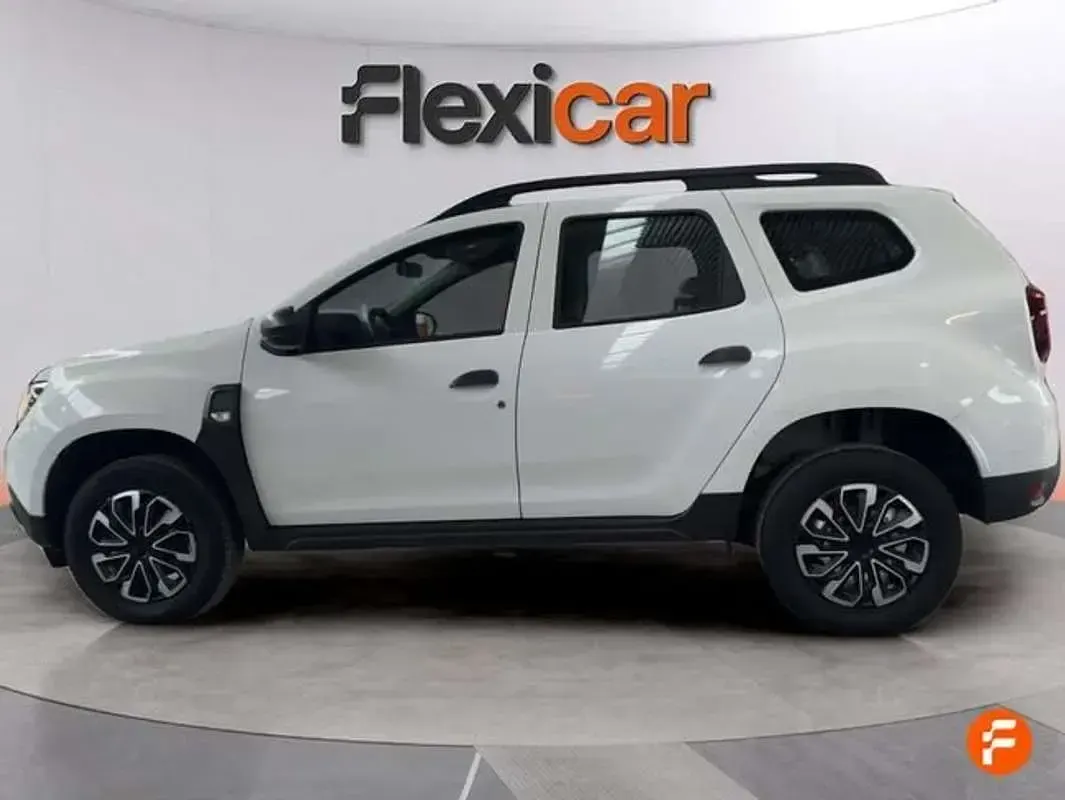 Usado Dacia Duster Acces 91 CV (66 kW) 2021 Blanco SUV