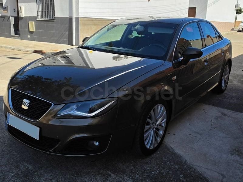 Usado Seat Exeo Sport 143 CV (105 kW) 2012 Beige Berlina