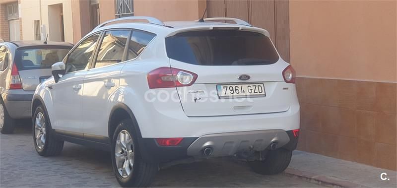 Blanco Usado 2010 Ford Kuga Trend SUV | 6999 € (Precio justo) - Imagen 1/4