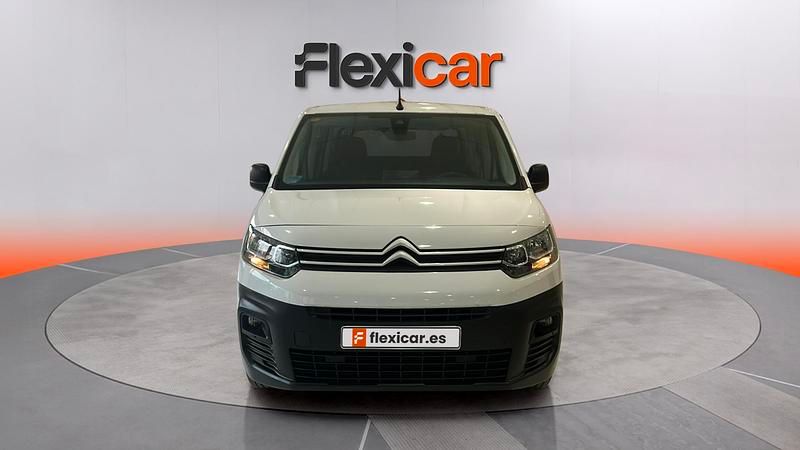 Usado Citroën Berlingo Feel 102 CV (75 kW) 2023 Blanco Monovolumen