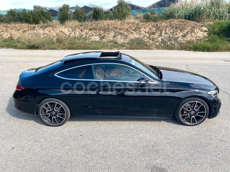 Usado Mercedes C220 194 CV (142 kW) 2021 Negro Coupe
