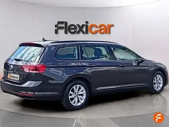 Usado VW Passat R-line 150 CV (110 kW) 2020 Gris Familiar