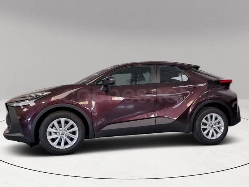 Usado Toyota C-HR Active 140 CV (102 kW) 2024 Violeta / lila SUV