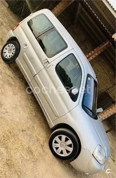Usado Citroën Berlingo XTR 90 CV (66 kW) 2009 Gris / plata Monovolumen
