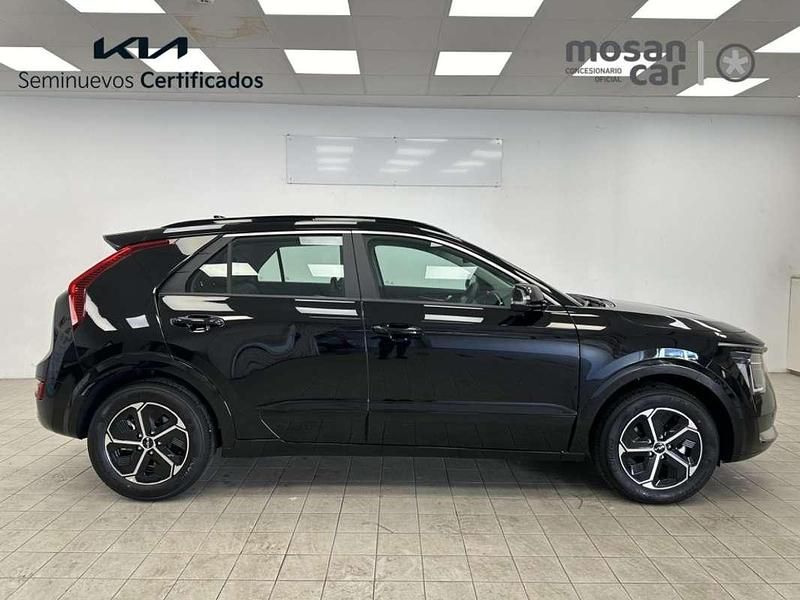 Usado Kia Niro 141 CV (103 kW) 2024 Negro SUV